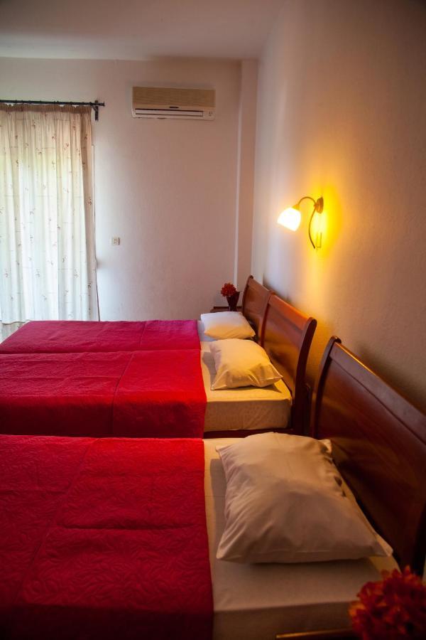 Hotel Adonis クリオピギ エクステリア 写真